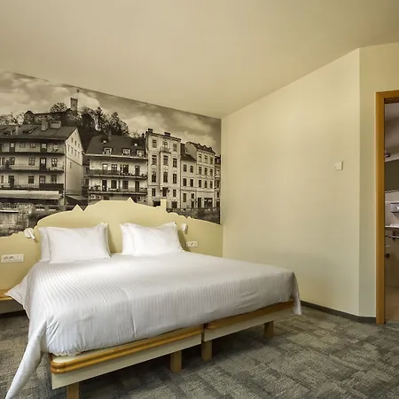 City Hotel Ljubljana Hotel 4*