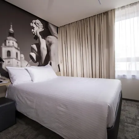 City Hotel Ljubljana 4* Lublana