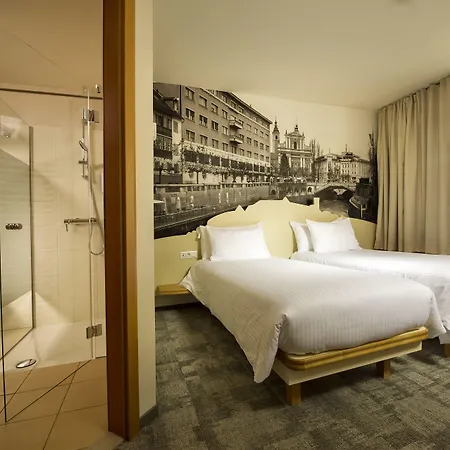 City Hotel Ljubljana Отель Любляна
