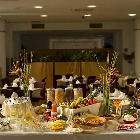 City Hotel Ljubljana 4*