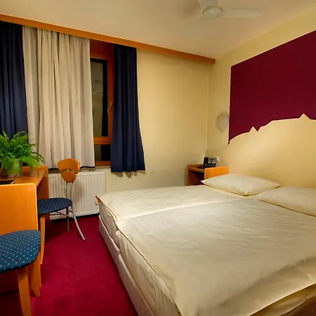 City Hotel Ljubljana 4* Ljubljana