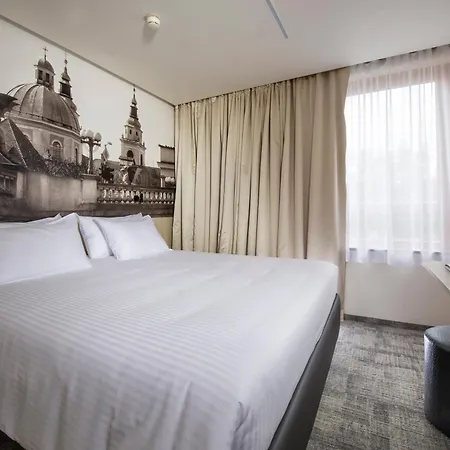City Hotel Ljubljana Hotell
